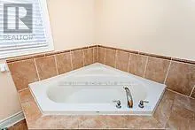 36 VALLEYRIDGE CRESCENT