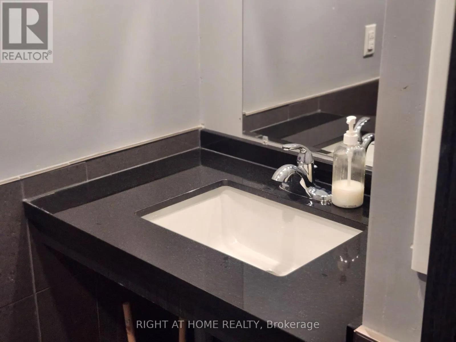 80 - 105 THE POND ROAD