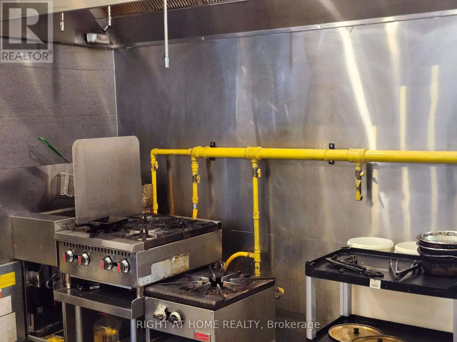 80 - 105 THE POND ROAD