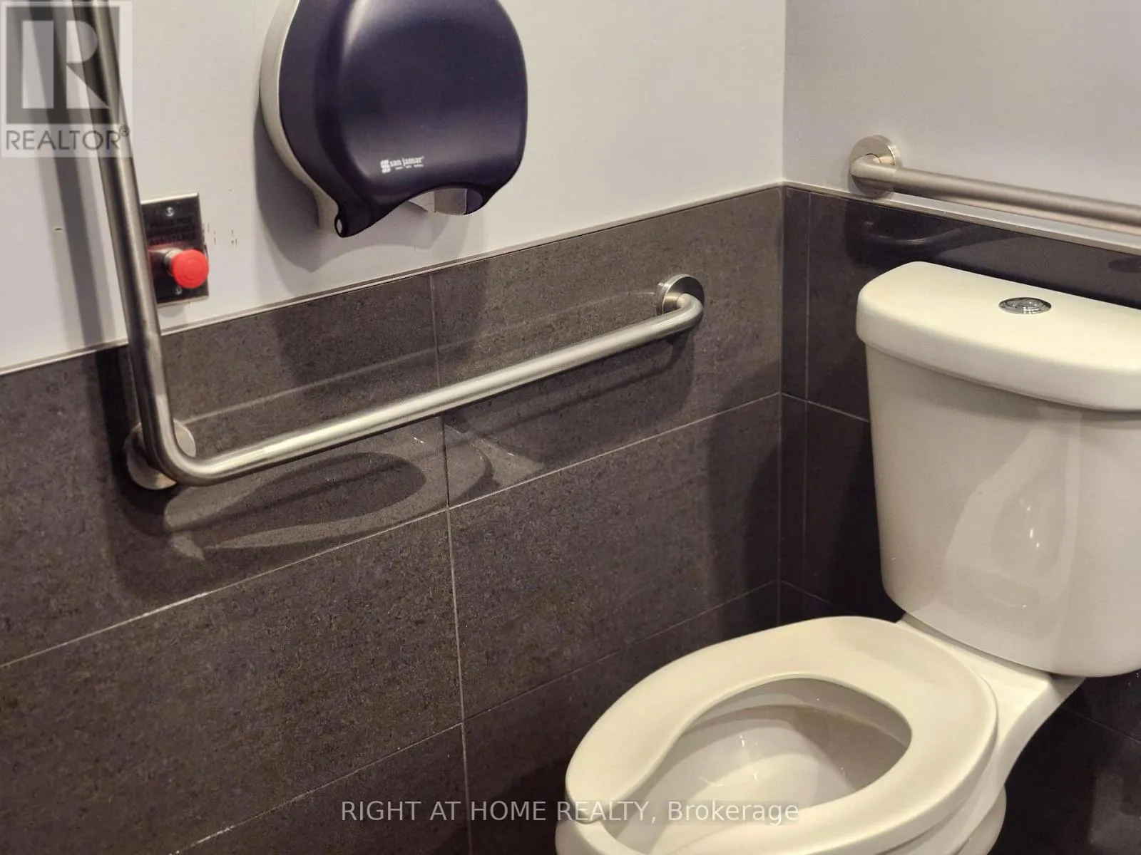 80 - 105 THE POND ROAD