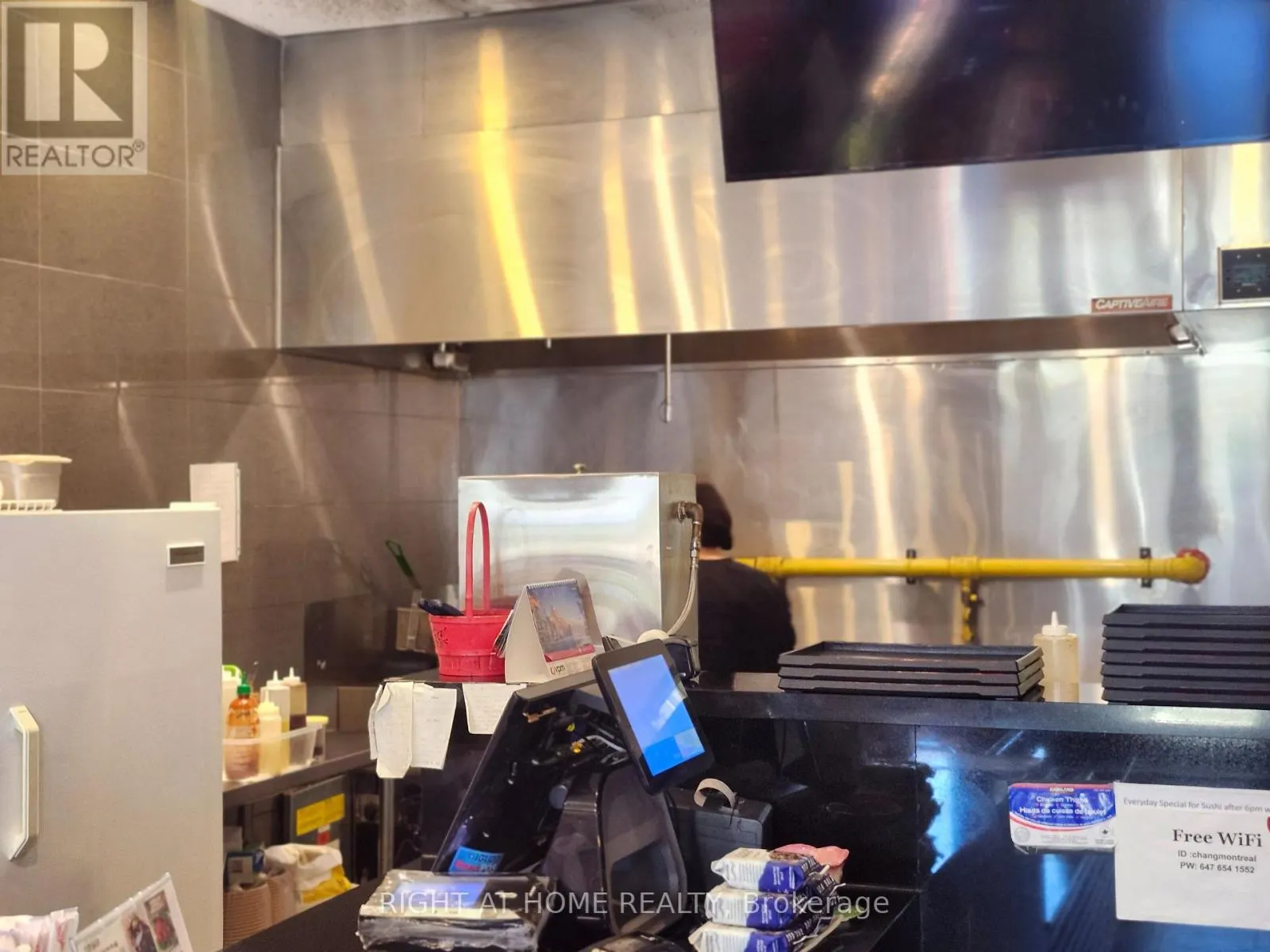 80 - 105 THE POND ROAD