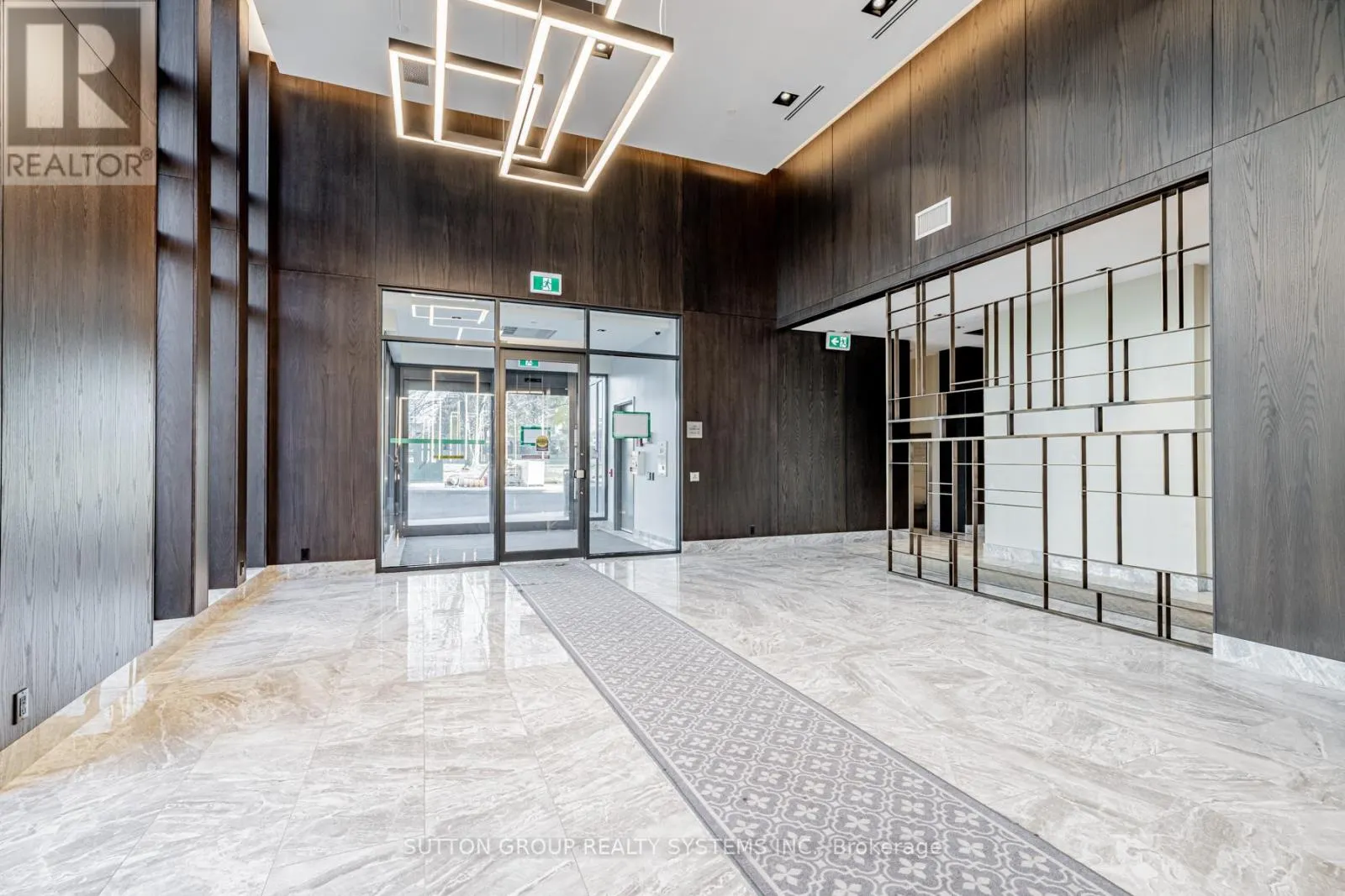 611 - 1461 LAWRENCE AVENUE W