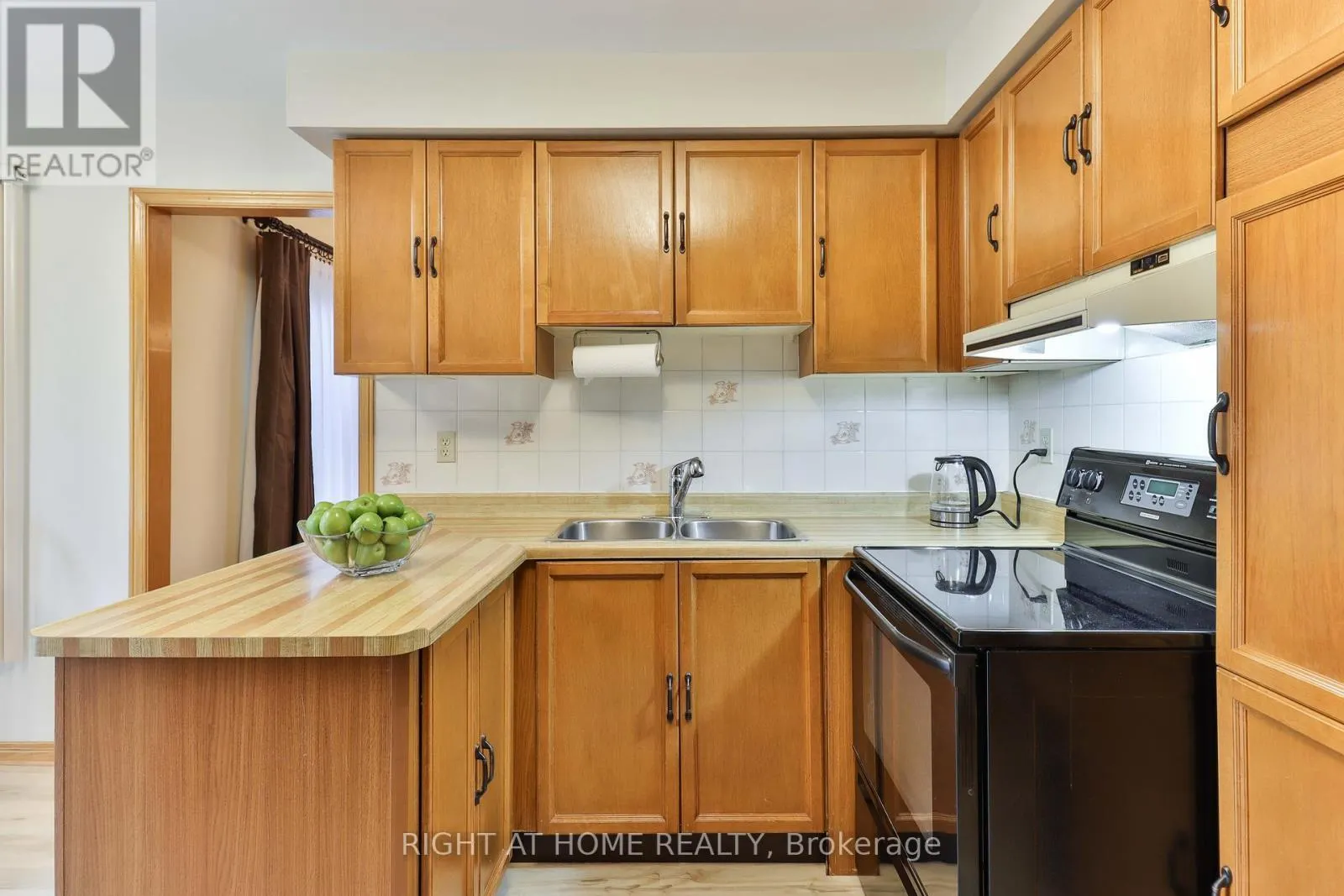 1433 BOUGH BEECHES BOULEVARD