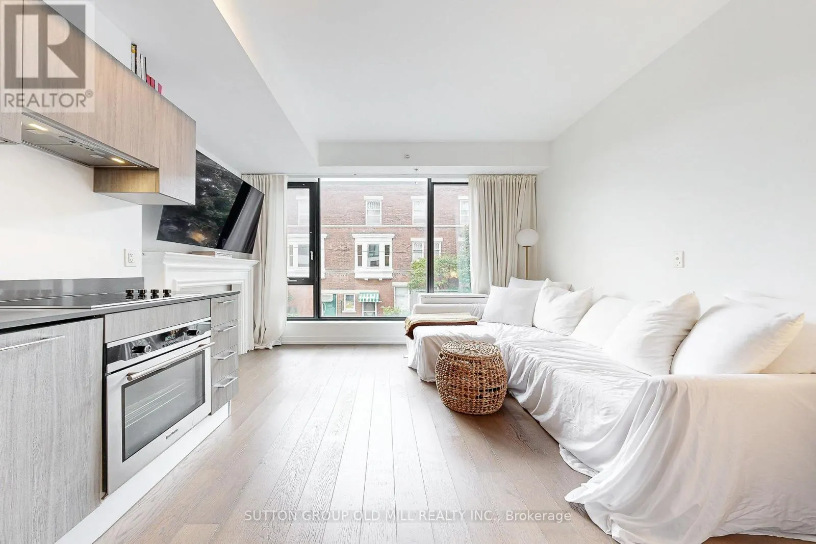 201 - 530 INDIAN GROVE