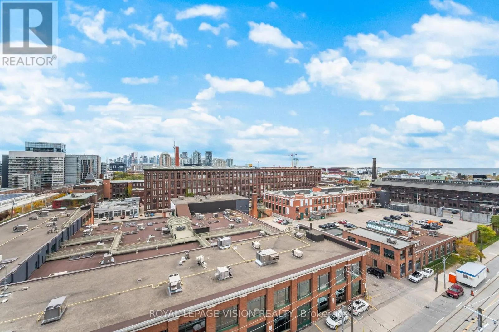 803 - 270 DUFFERIN STREET