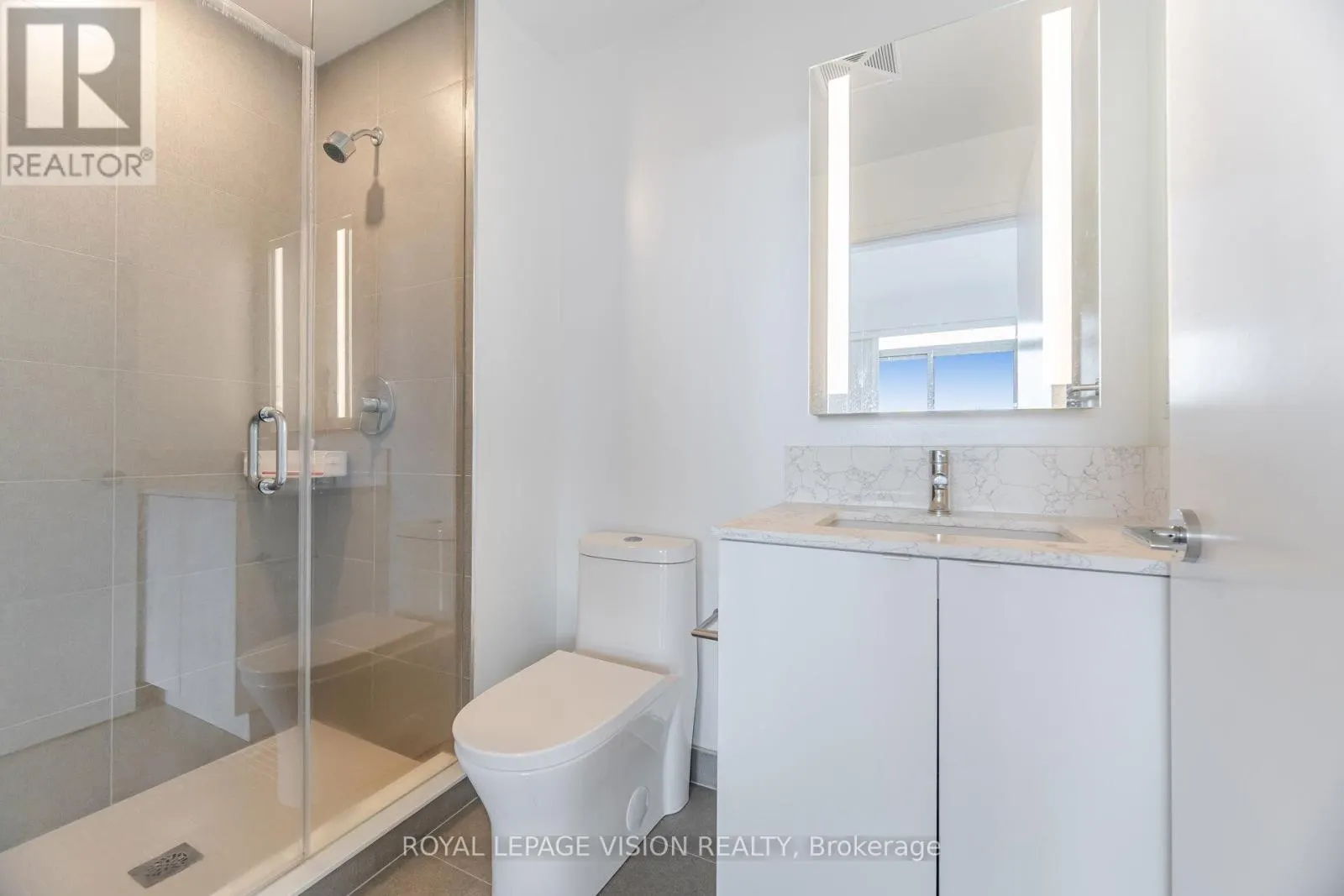 803 - 270 DUFFERIN STREET