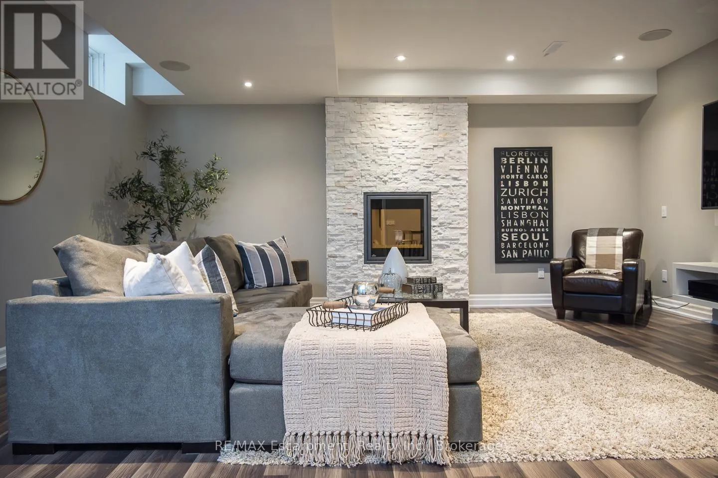 2334 WUTHERING HEIGHTS WAY