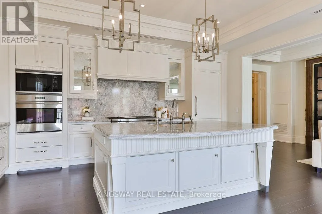 203 - 300 RANDALL STREET