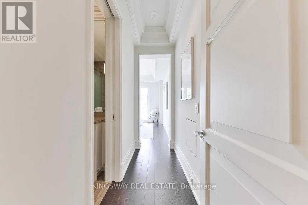 203 - 300 RANDALL STREET