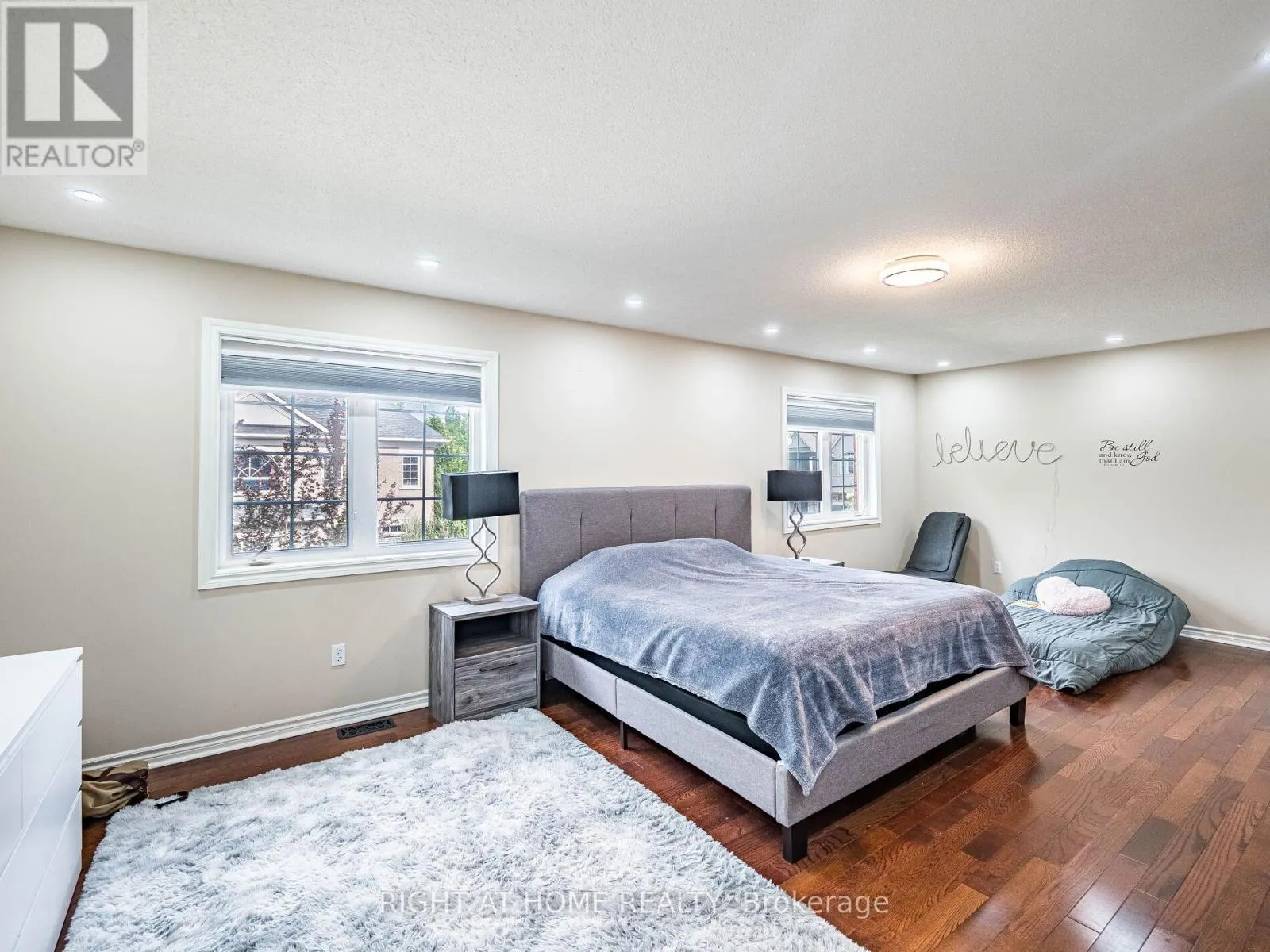 122 SPRING AZURE CRESCENT