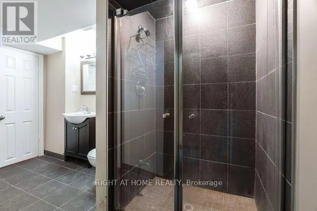 122 SPRING AZURE CRESCENT