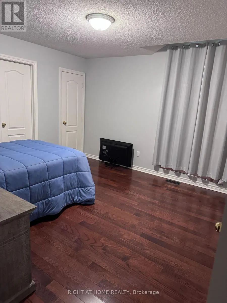 122 SPRING AZURE CRESCENT