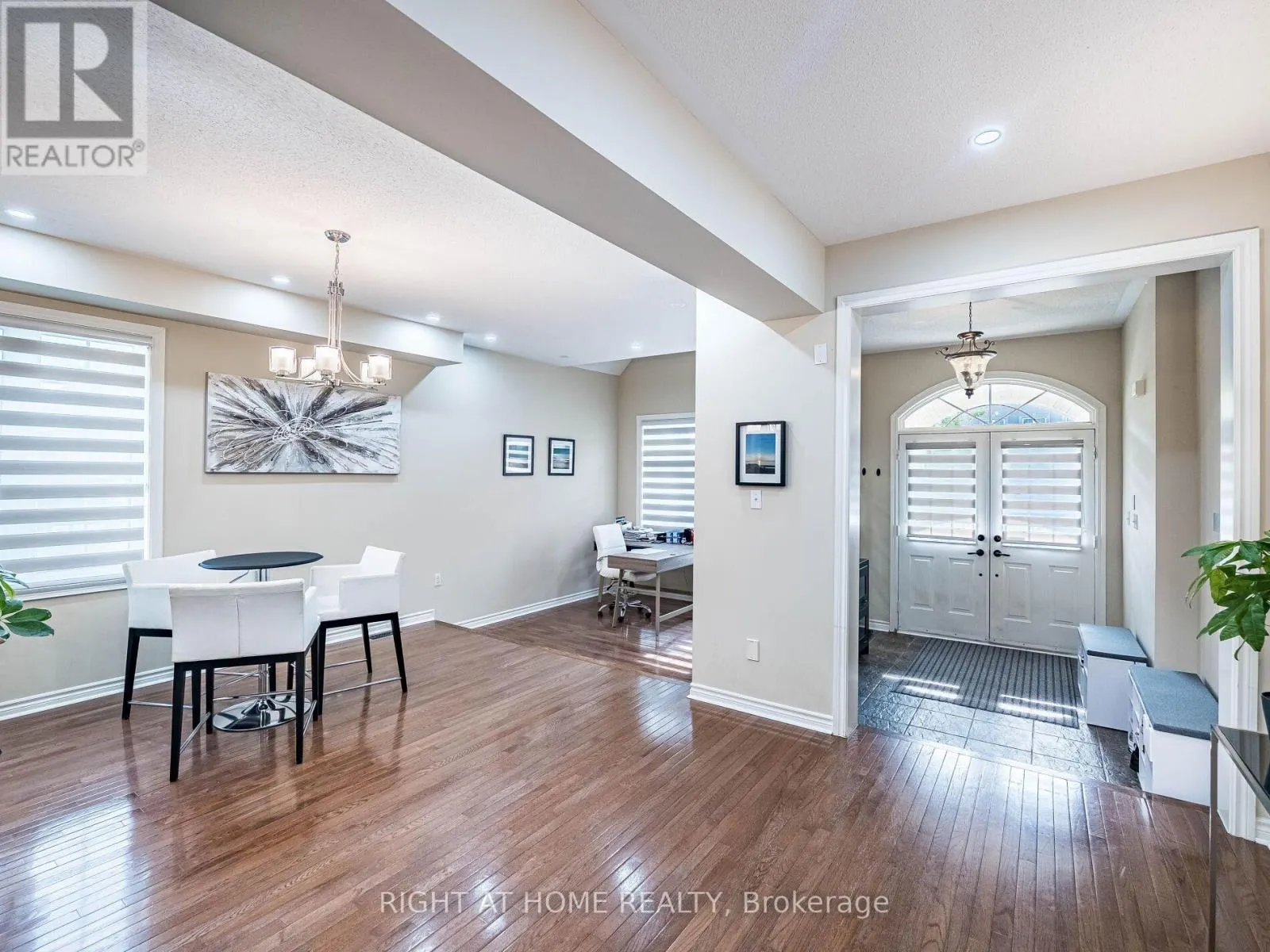 122 SPRING AZURE CRESCENT