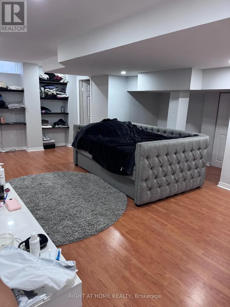 122 SPRING AZURE CRESCENT