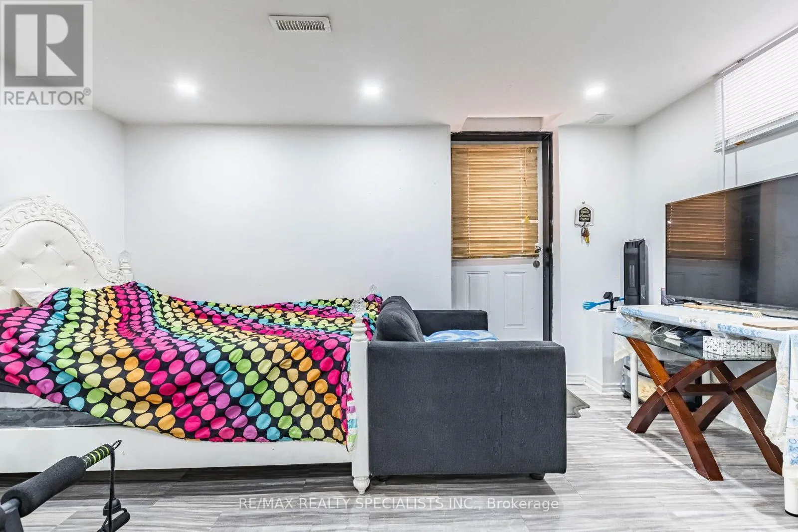 73 ZIA DODDA CRESCENT