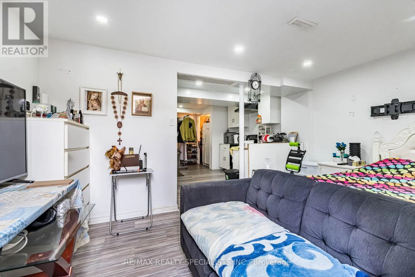 73 ZIA DODDA CRESCENT