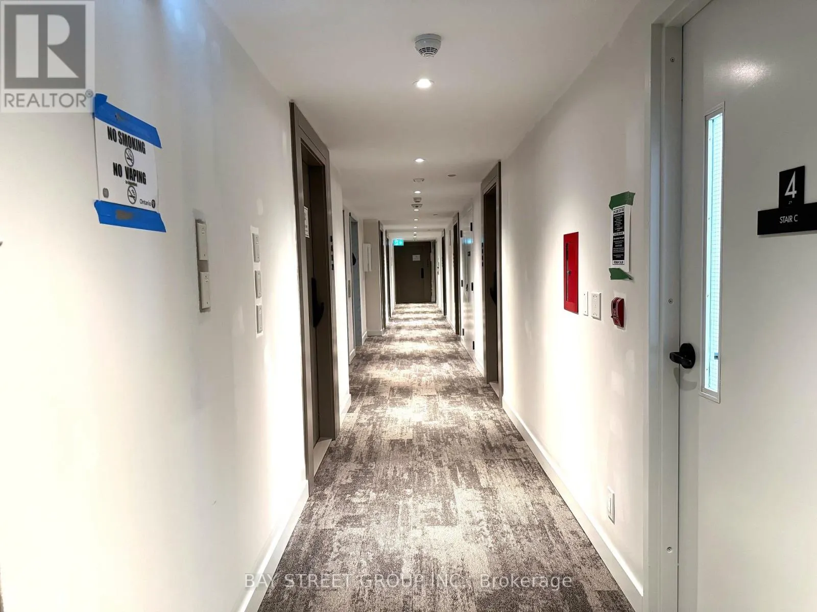 412 - 3071 TRAFALGAR ROAD