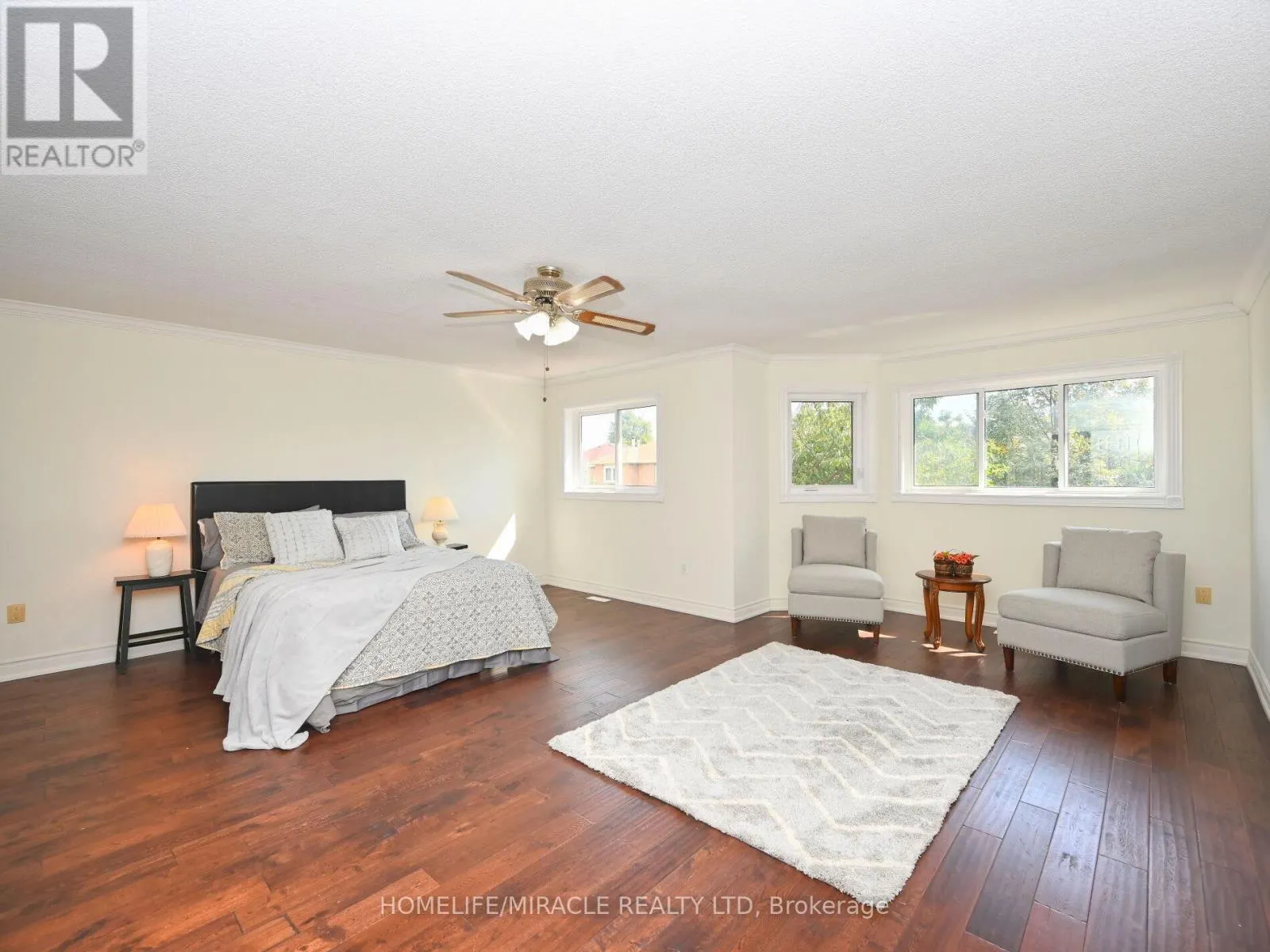 1184 WINDSOR HILL BOULEVARD