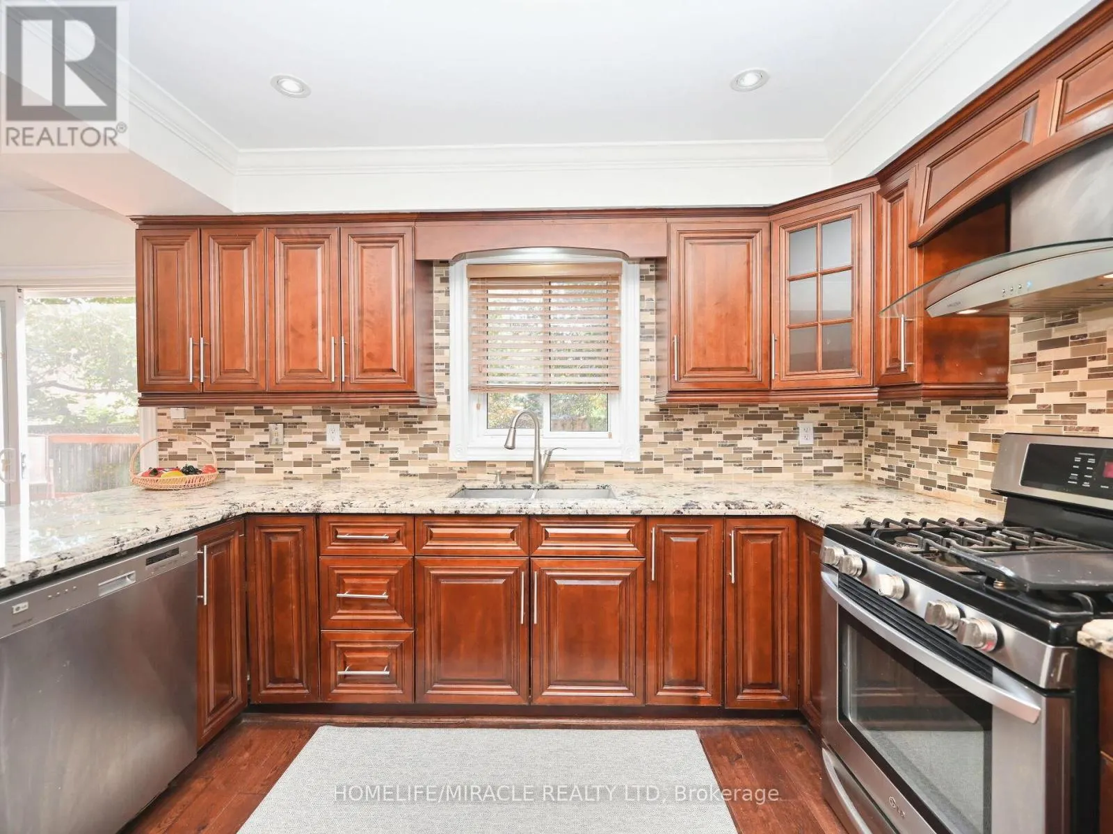 1184 WINDSOR HILL BOULEVARD