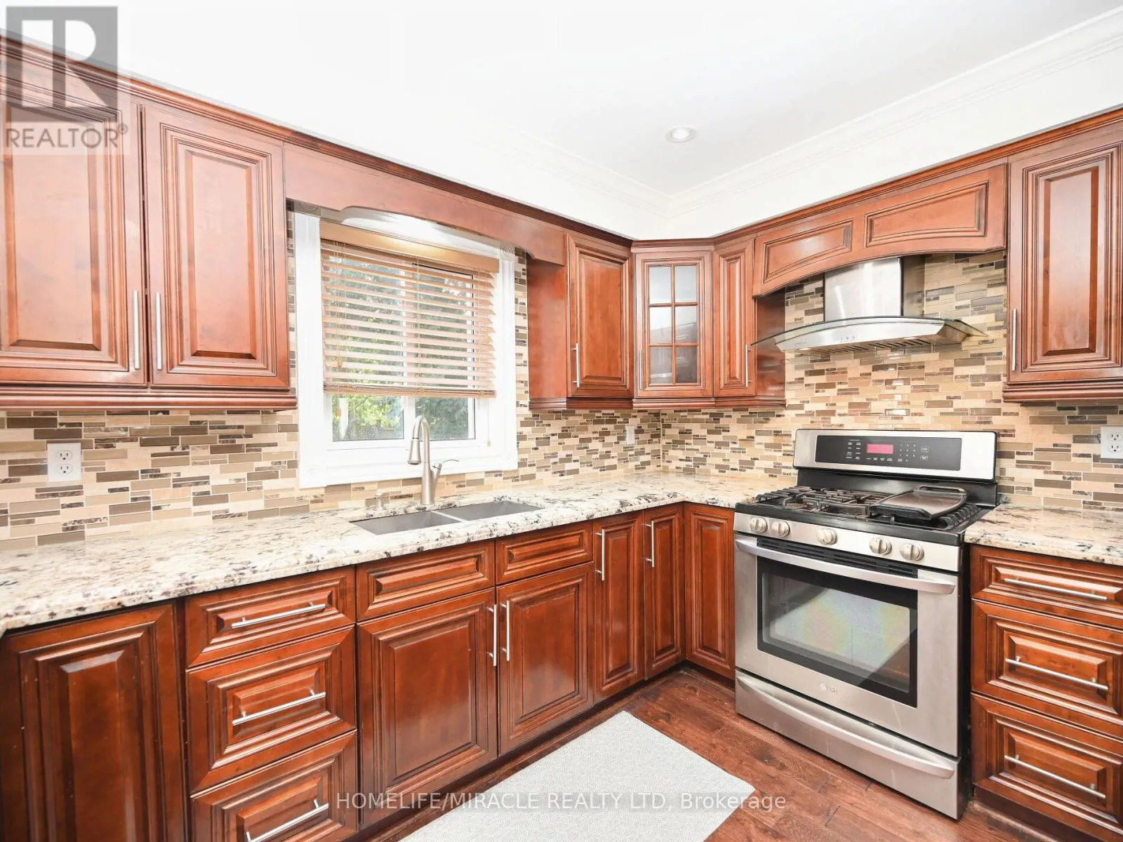 1184 WINDSOR HILL BOULEVARD