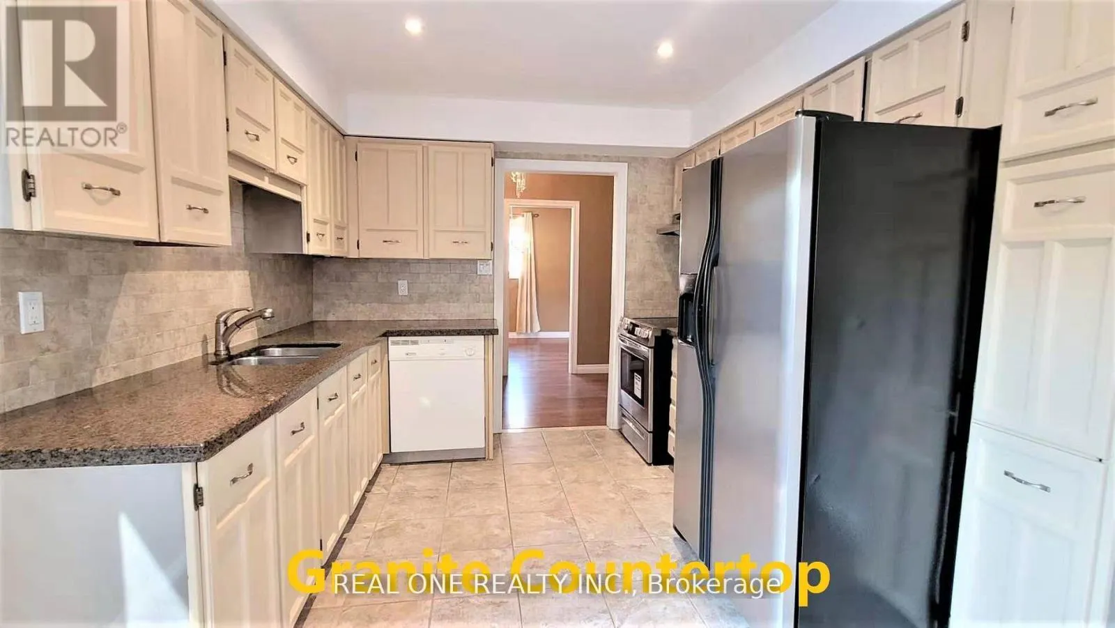 UPPER - 2405 BENEDET DRIVE