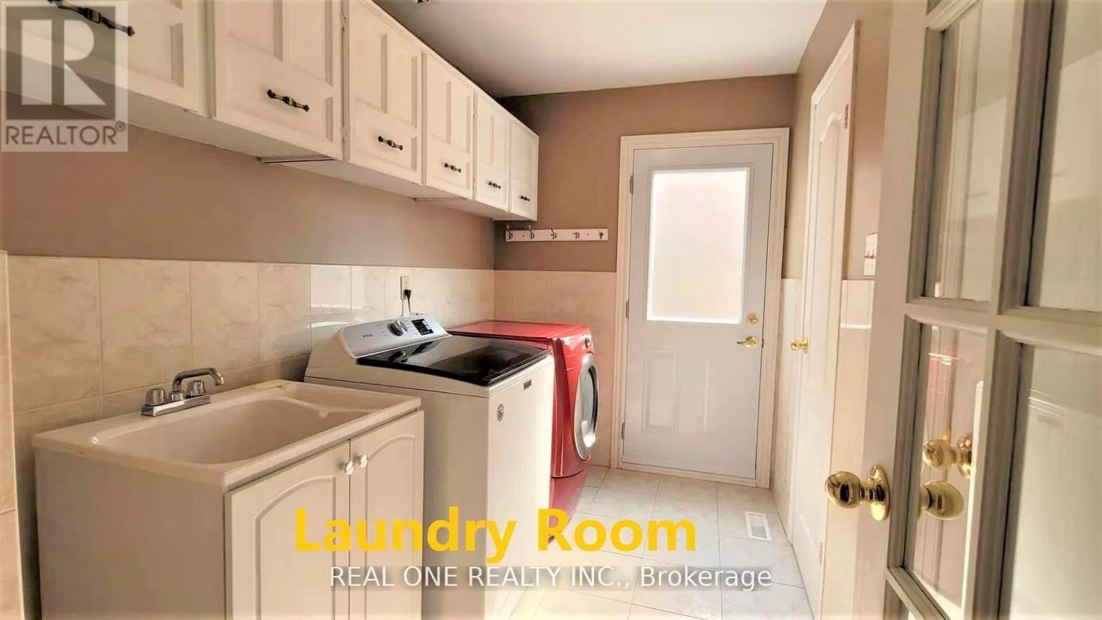 UPPER - 2405 BENEDET DRIVE