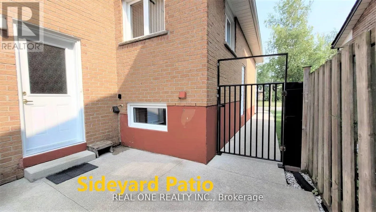 UPPER - 2405 BENEDET DRIVE