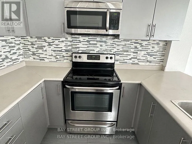 305 - 2333 SAWGRASS DRIVE