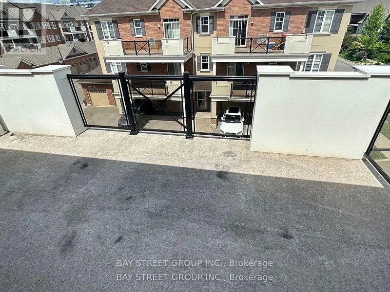 305 - 2333 SAWGRASS DRIVE