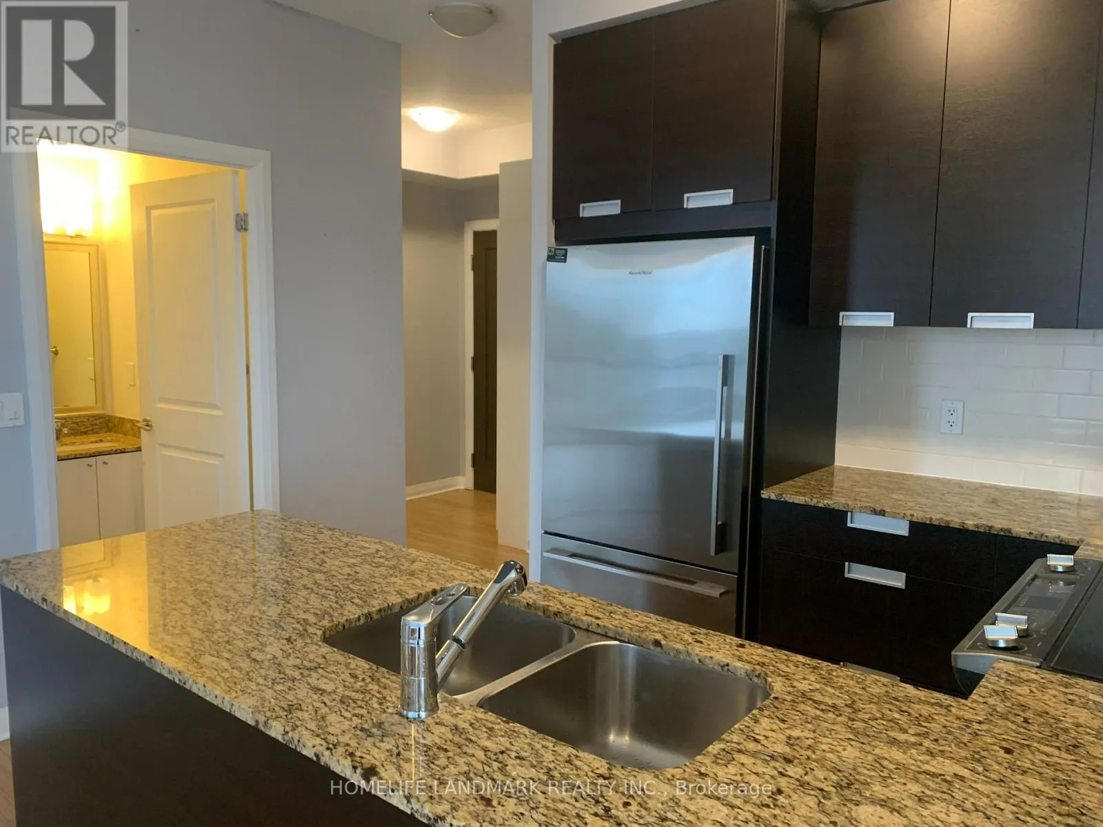 802 - 55 EGLINTON AVENUE W