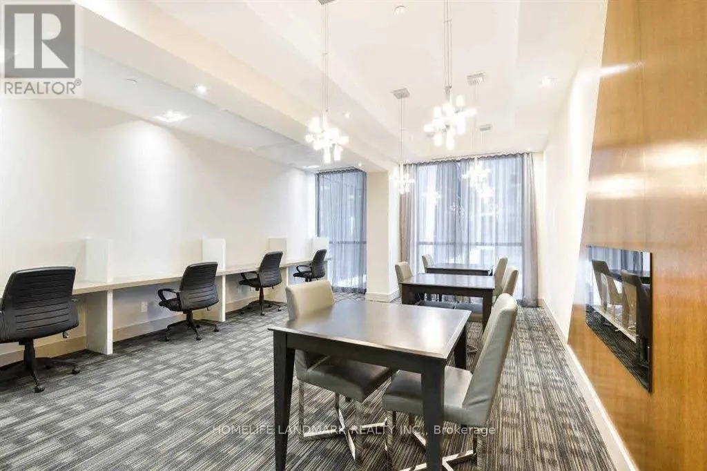 802 - 55 EGLINTON AVENUE W