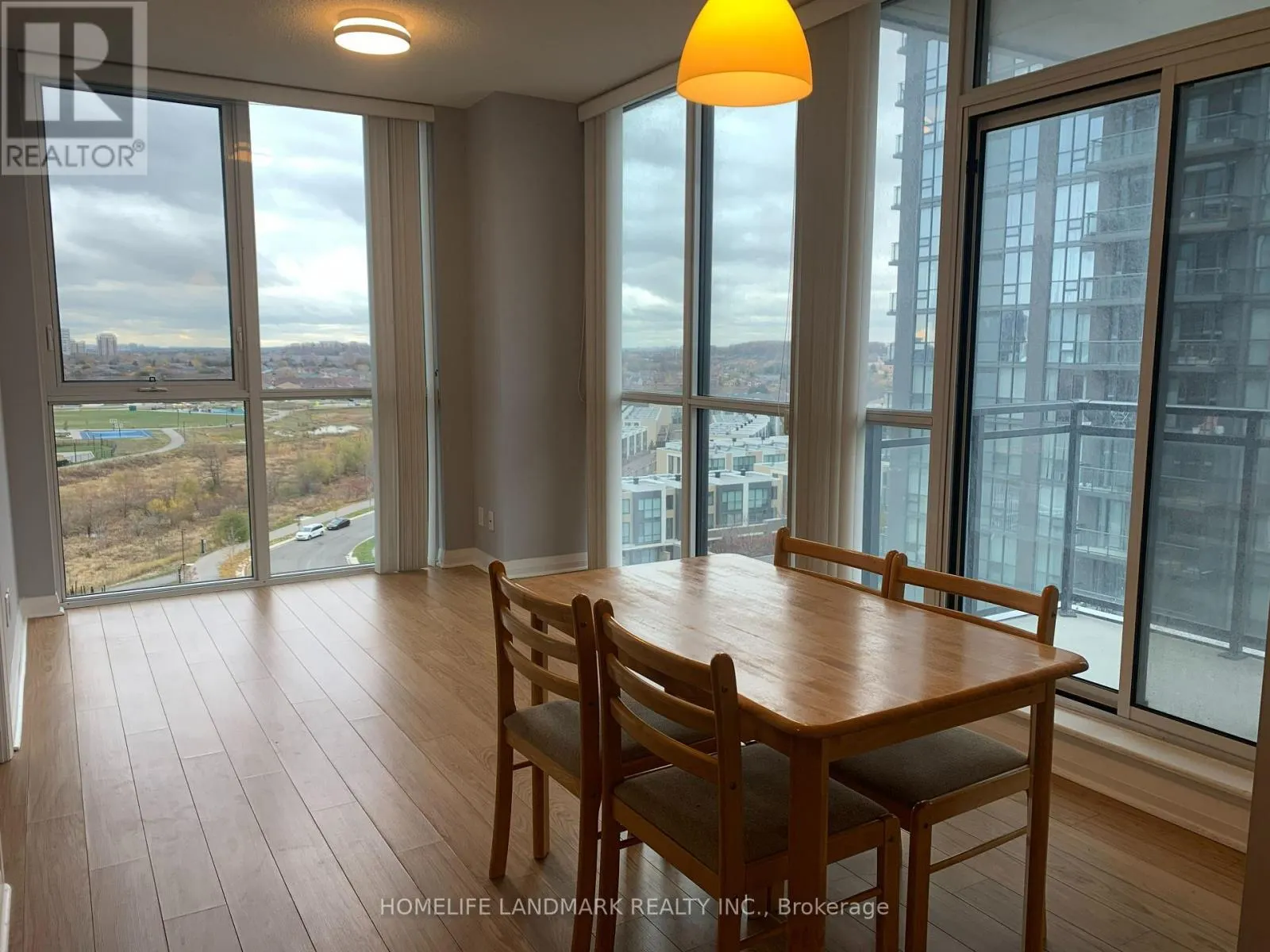 802 - 55 EGLINTON AVENUE W