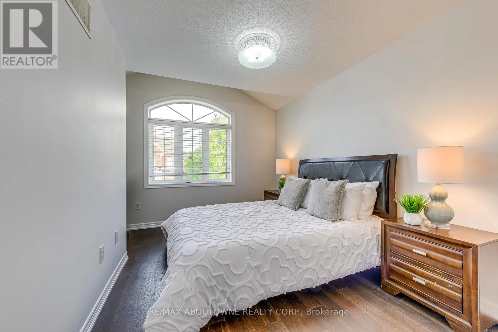 3100 ROBERT BROWN BOULEVARD