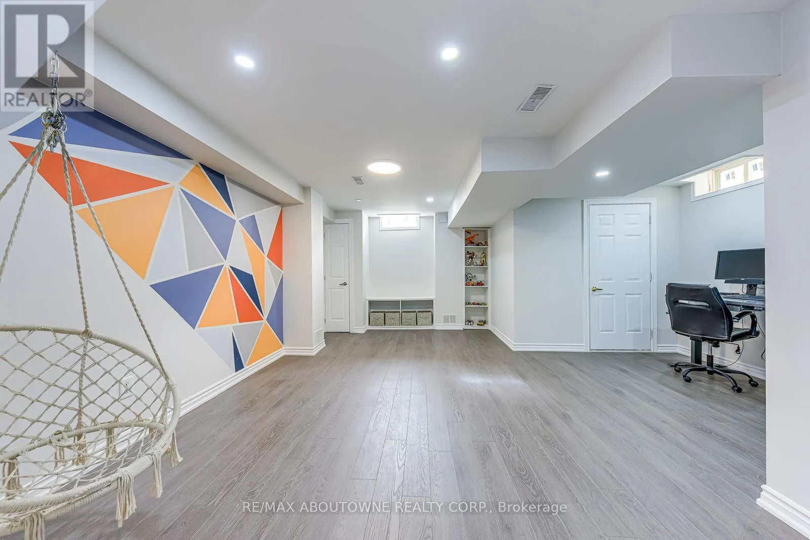 3100 ROBERT BROWN BOULEVARD