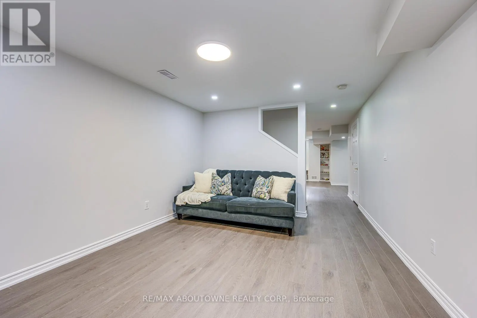 3100 ROBERT BROWN BOULEVARD