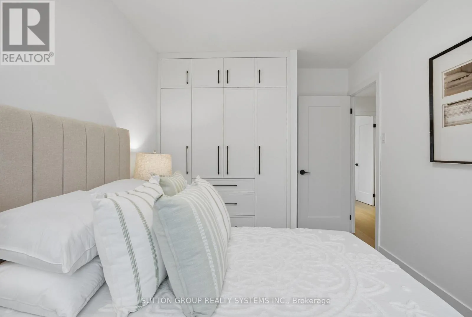 904 - 65 SOUTHPORT STREET