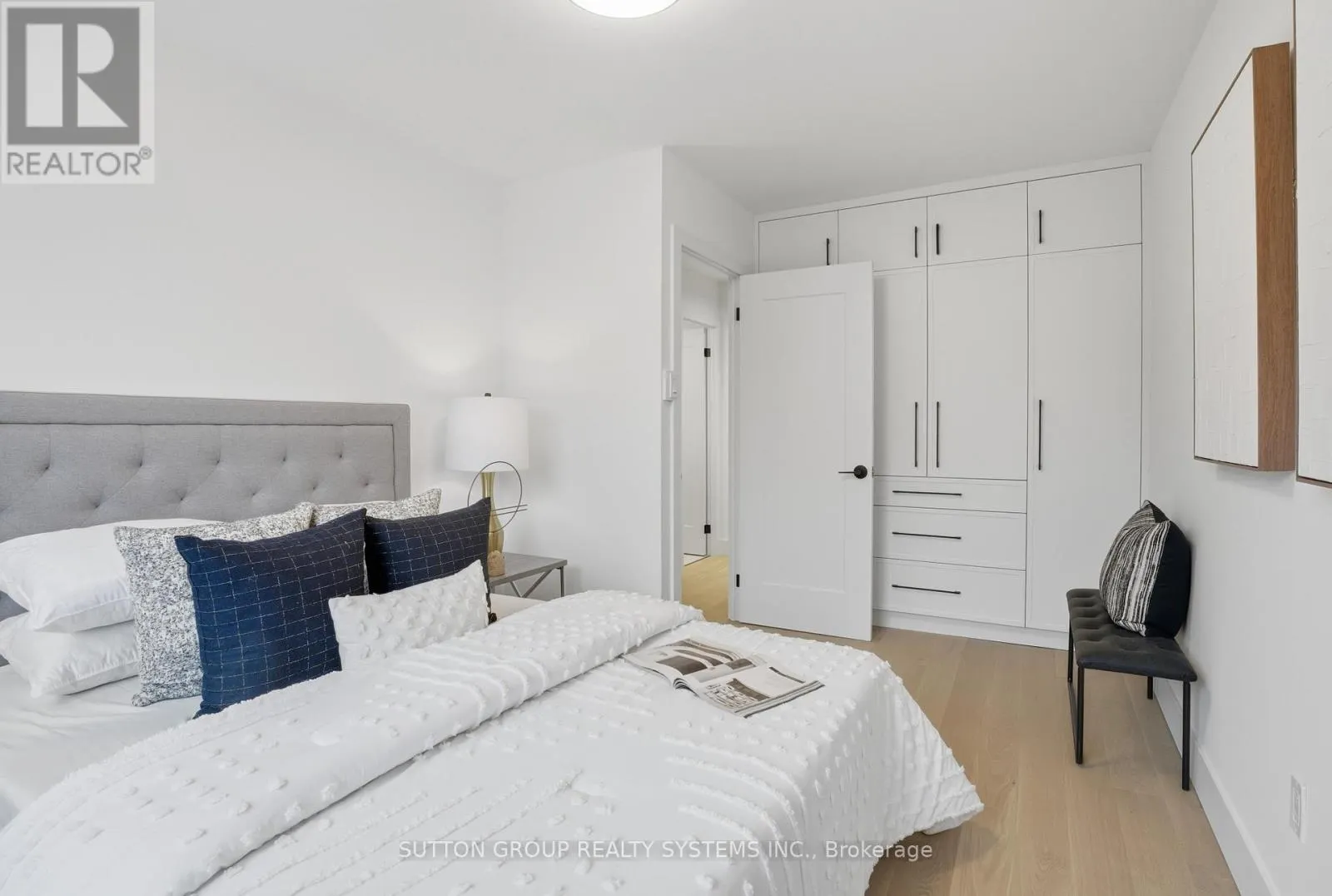 904 - 65 SOUTHPORT STREET