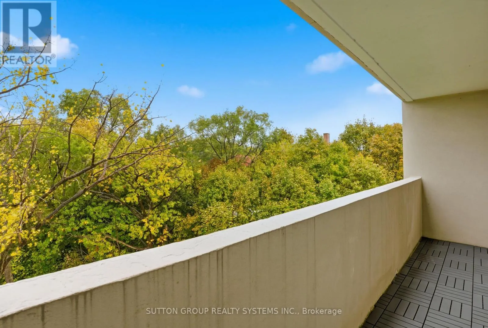 904 - 65 SOUTHPORT STREET