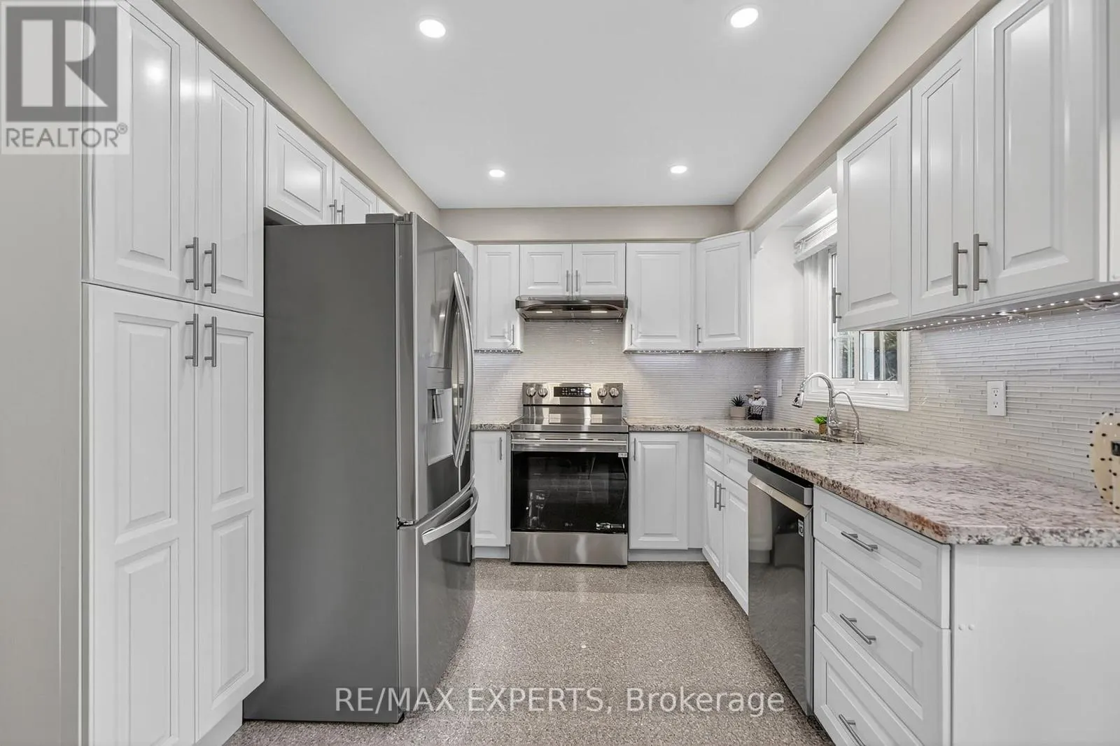 1382 HAZEL MCCLEARY DRIVE