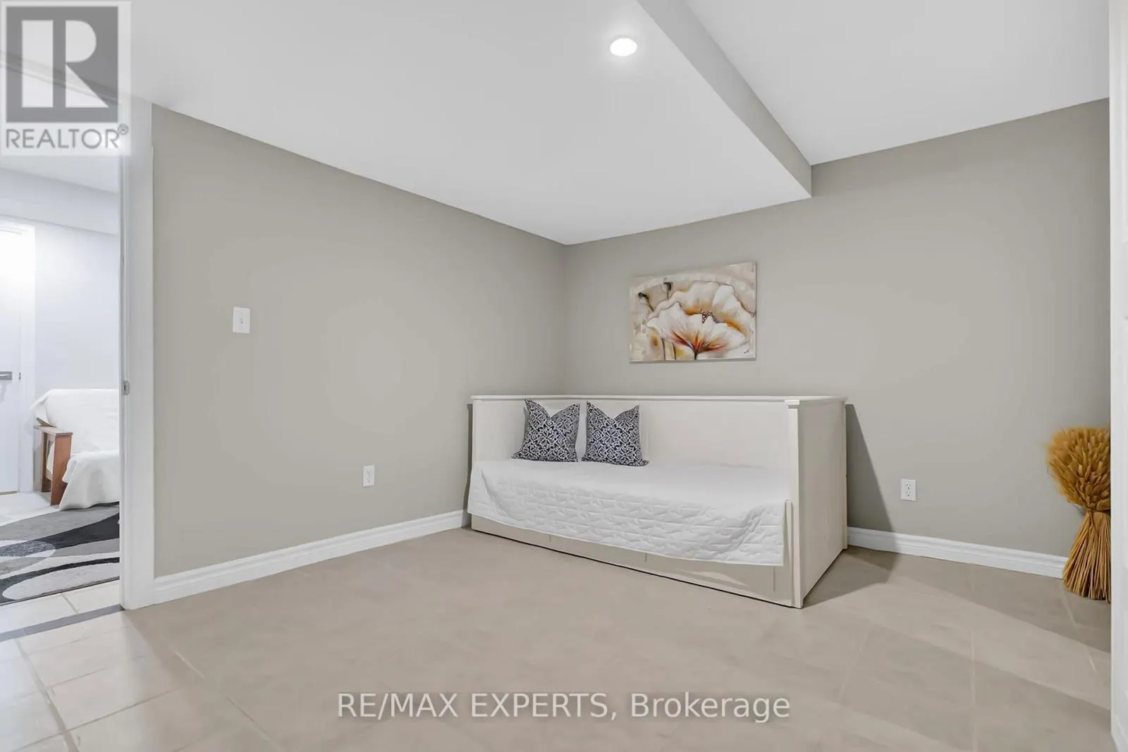 1382 HAZEL MCCLEARY DRIVE