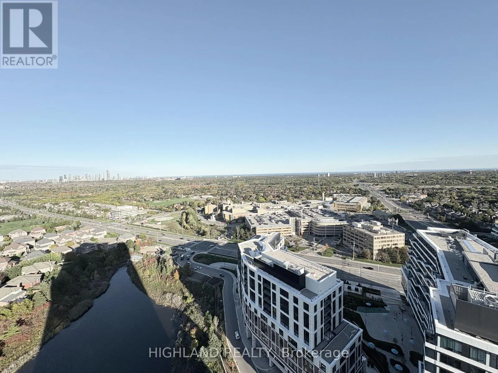 2612 - 2495 EGLINTON AVENUE W