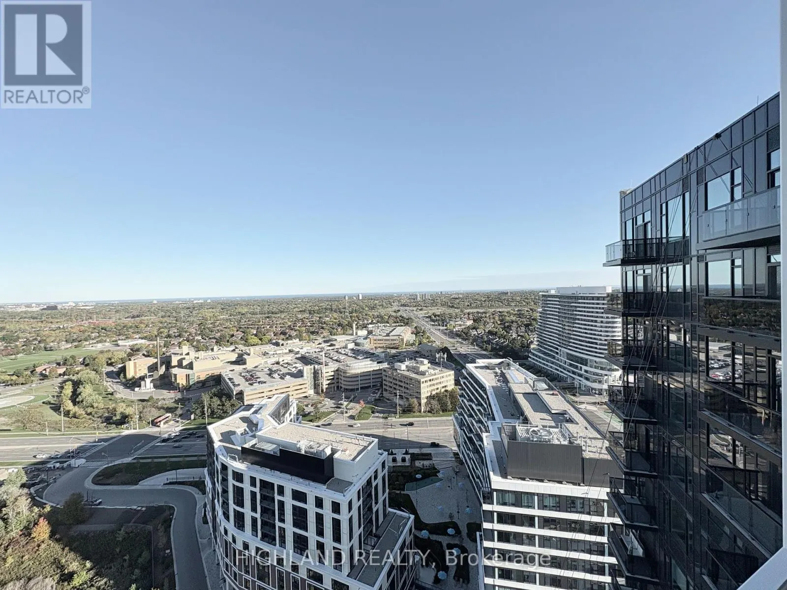 2612 - 2495 EGLINTON AVENUE W