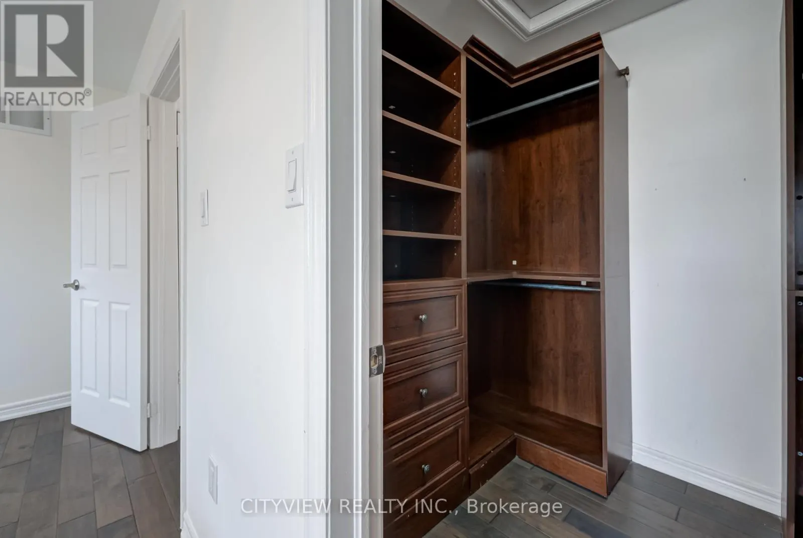 5842 TERRAPARK TRAIL