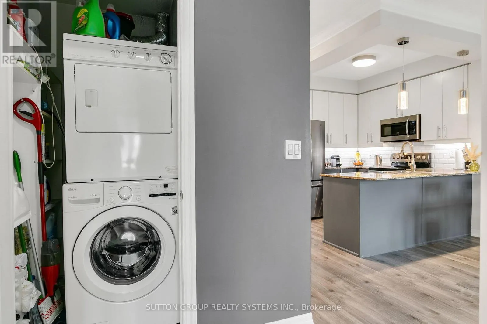 303 - 245 DALESFORD ROAD