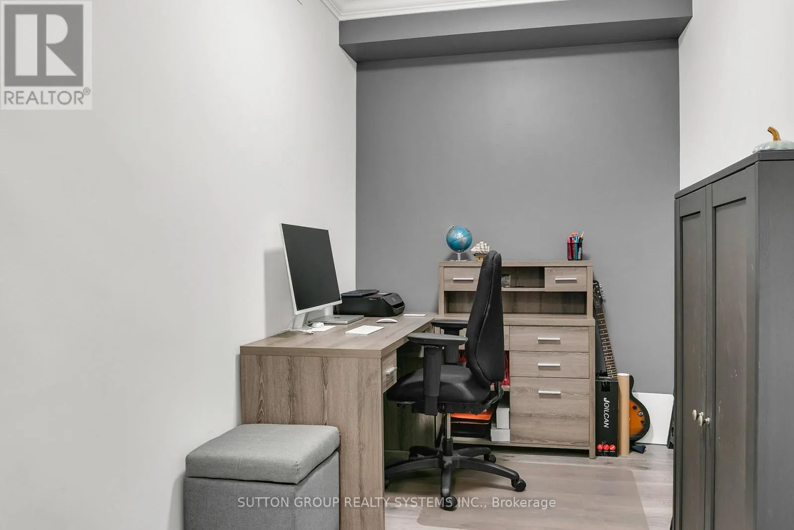 303 - 245 DALESFORD ROAD