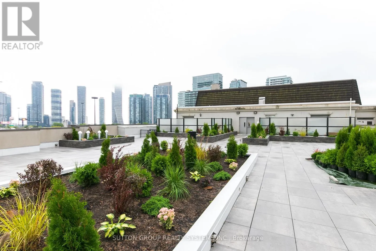 303 - 245 DALESFORD ROAD