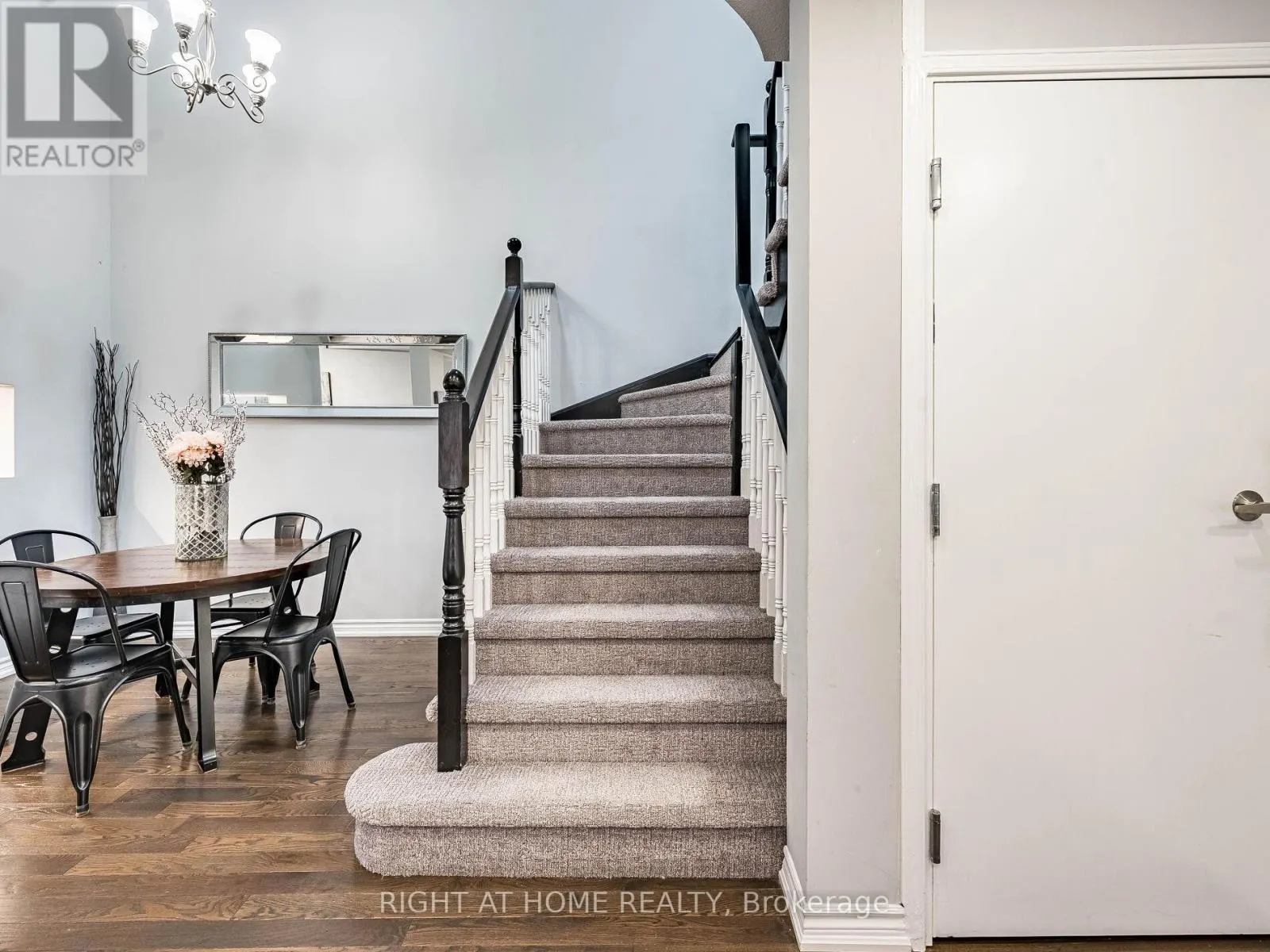 1156 PRESTONWOOD CRESCENT