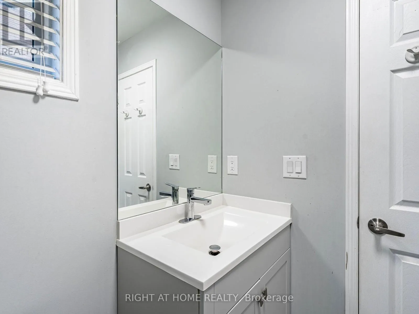 1156 PRESTONWOOD CRESCENT