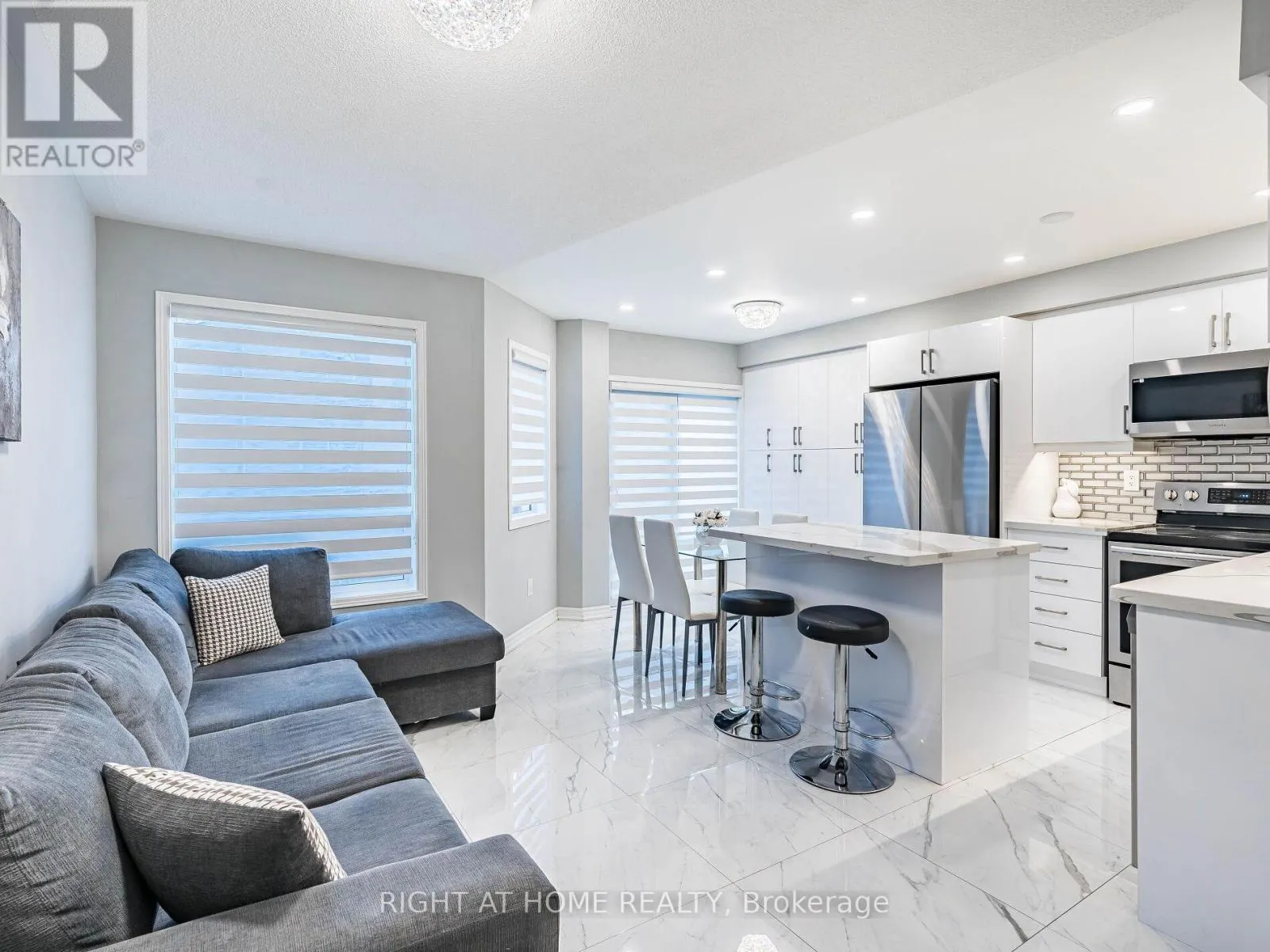 1156 PRESTONWOOD CRESCENT