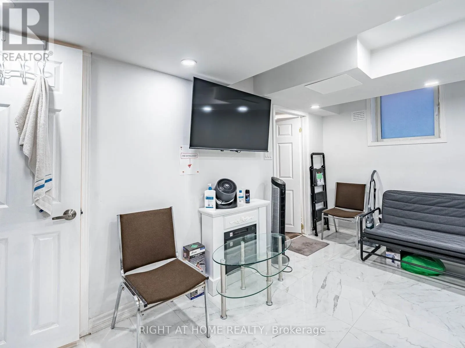 1156 PRESTONWOOD CRESCENT